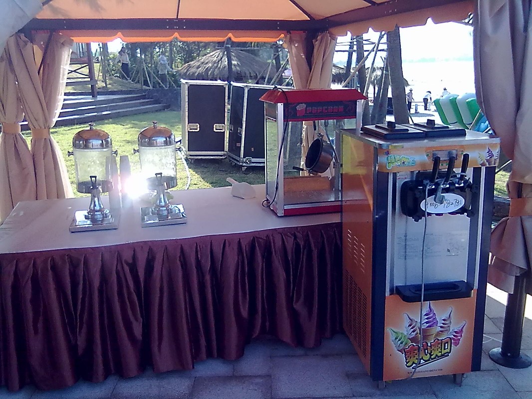 冰淇淋机维修,制冰机维修,奶茶设备维修,液氮冰淇淋机 冰淇淋机维修,制冰机维修,奶茶设备维修,液氮冰淇淋机