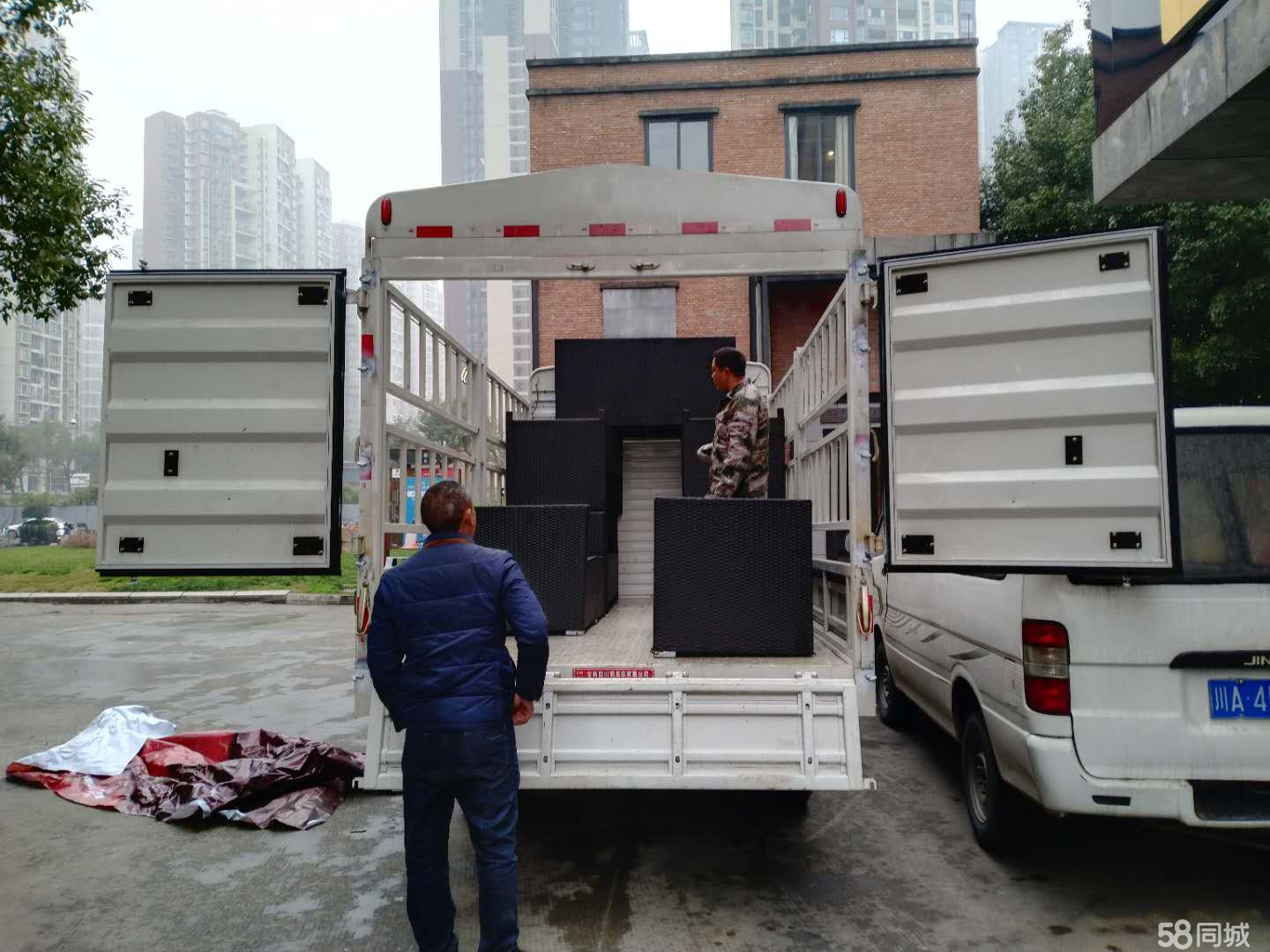 锦江搬家搬厂搬公司,退役军人专业品质居民搬家提供厢货车、2吨 锦江搬家搬厂搬公司,退役军人专业品质居民搬家提供厢货车、2吨